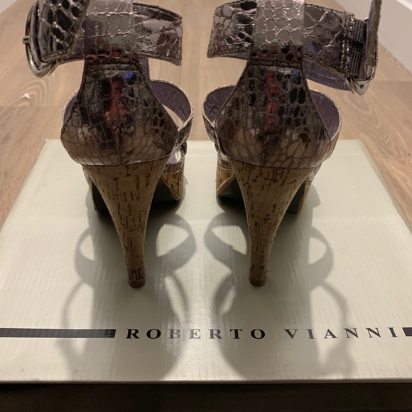 Pewter Roberto Vianni heels - Picture 8 of 9